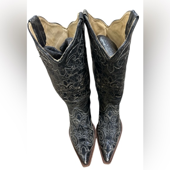 Corral distressed cowboy bootss size 7 US B7 - Picture 4 of 9
